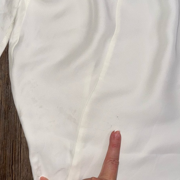 Lola & Sophie • V Neck Batwing Tie Sleeve Blouse - Picture 4 of 13